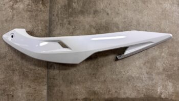 Rechte hintere Seitenverkleidung für Suzuki DL 1000 V-Strom (2018) - 94420-31J20-5JX