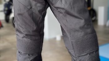 IXS-Motorradhose-vorne